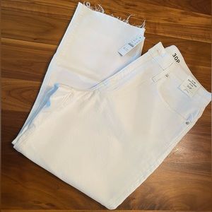 NWT - J.Crew White Slim Boyfriend Jeans, Raw Hem, Size 30P